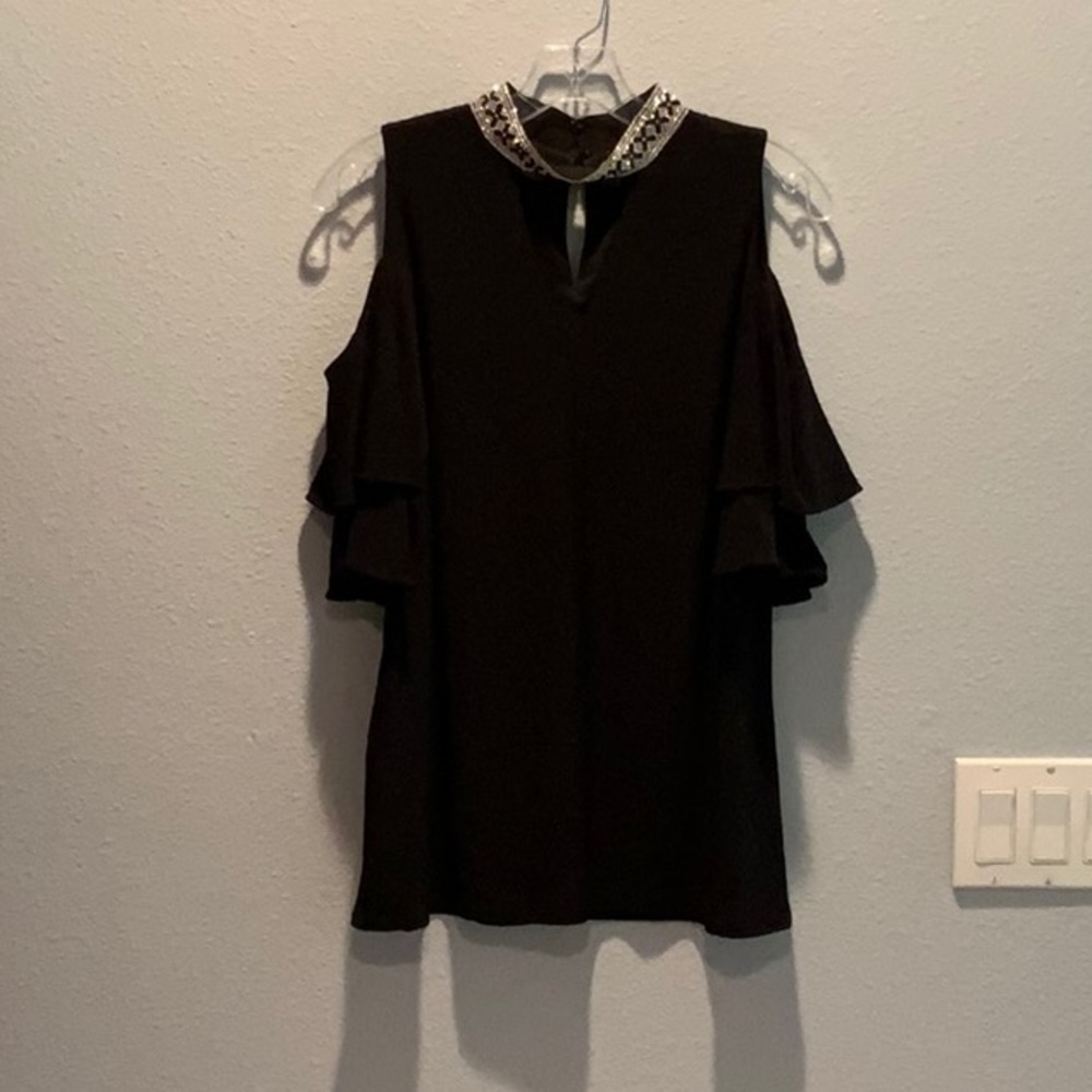 Rhinestone collar cold shoulder ruffle sleeve top